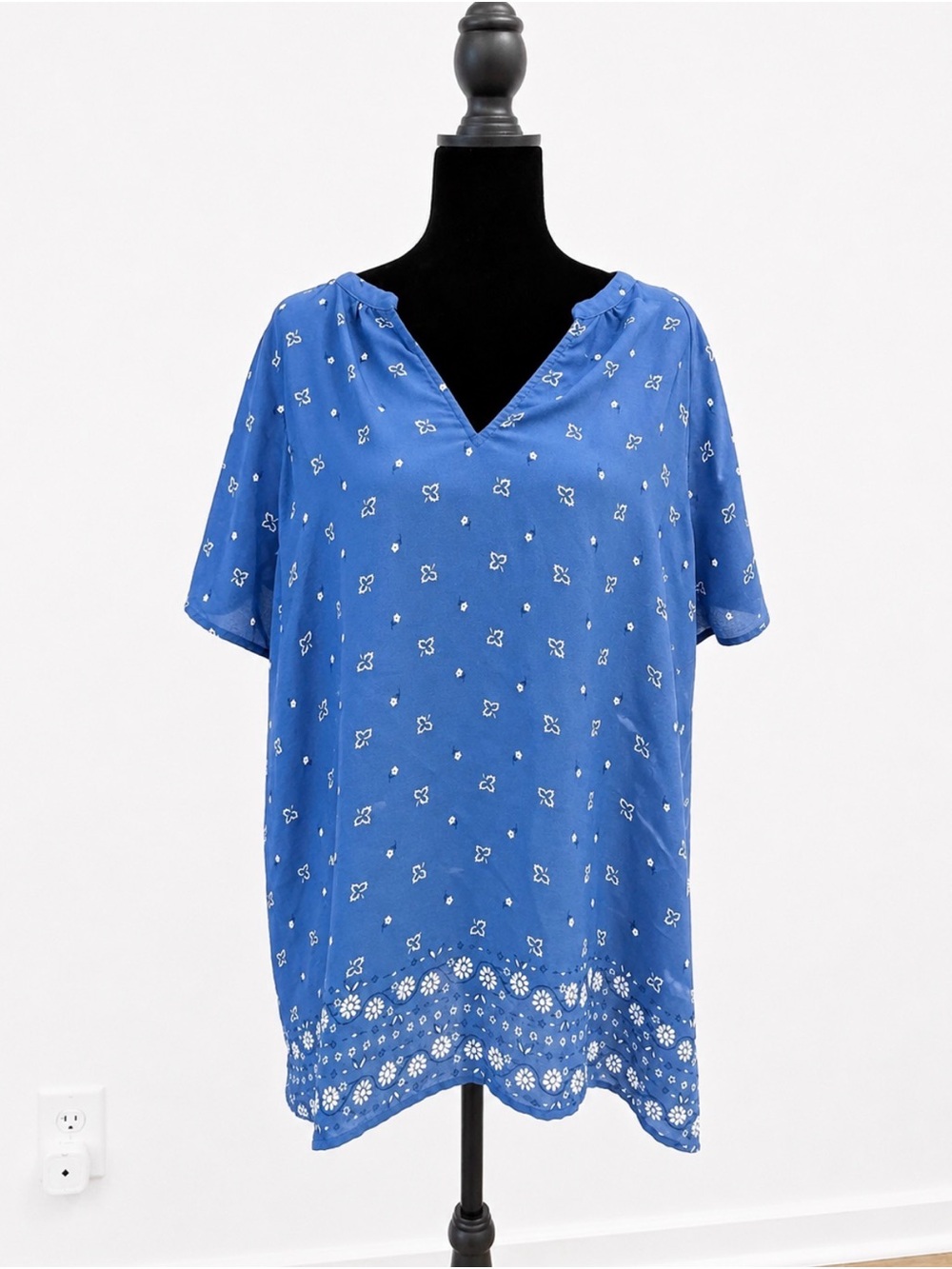 Old Navy Blue Floral Border V-Neck Tunic